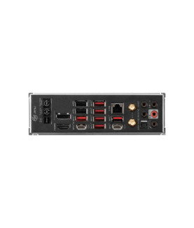 MSI | MPG X670E CARBON WIFI | Processor family AMD | Processor socket AM5 | DDR5 DIMM | Memory slots 4 | Supported hard disk dr